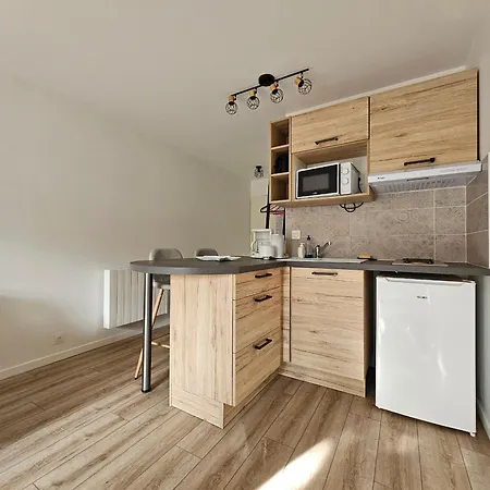 Maisonnette Calme Proche Avec Parking - Fr-1-476-252