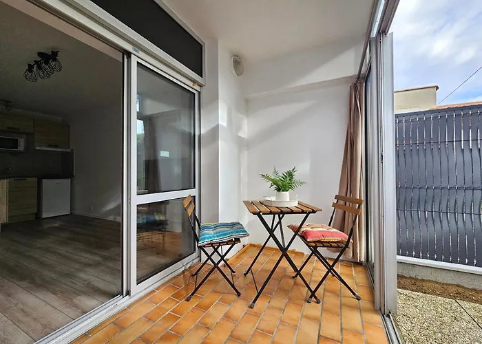 Hébergement de vacances Maisonnette Calme Proche Avec Parking - Fr-1-476-252 *