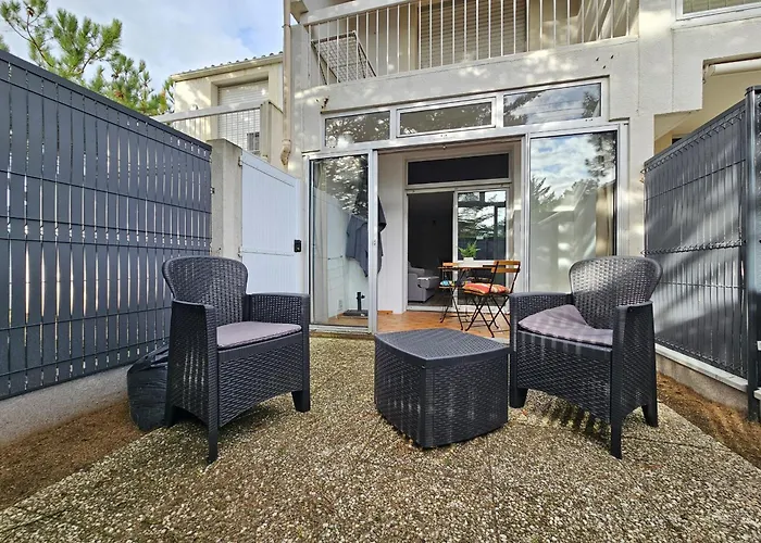 Maisonnette Calme Proche Avec Parking - Fr-1-476-252 La Faute-sur-Mer